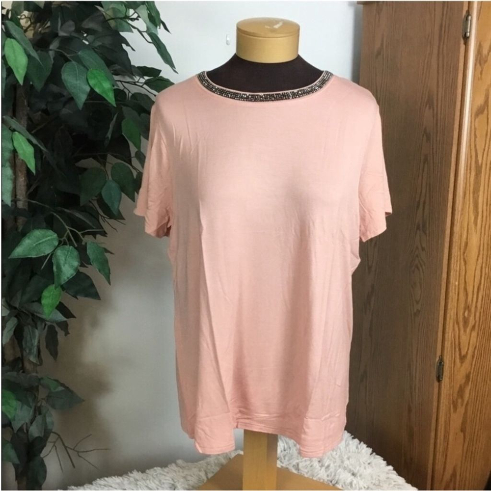Apt 9 short sleeve tee Woman's XXL embellished neckline peach crewneck